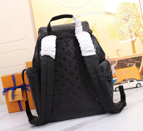 ルイヴィトンバッグ側面デザイン